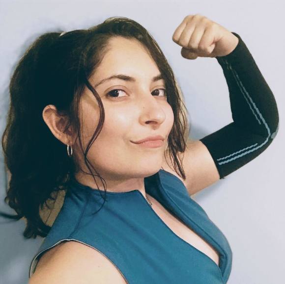 Meet your Posher, Amanda - Picture 1 of 1